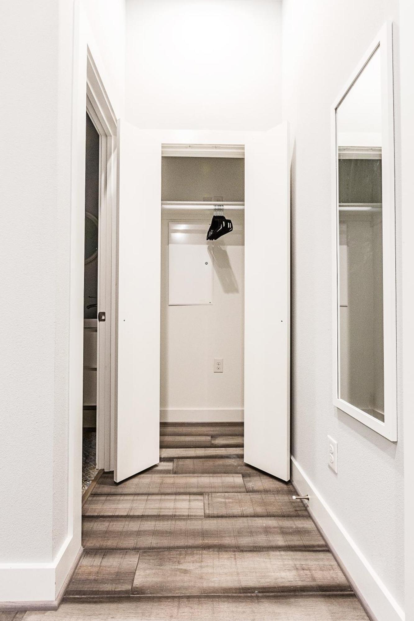 Montrose Guesthouse Suites By Dunyha Houston Zewnętrze zdjęcie